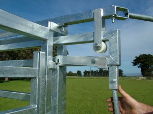 Self Locking Sliding Gate